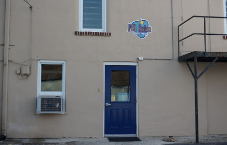 Storefront of Full Custom Music Repair
